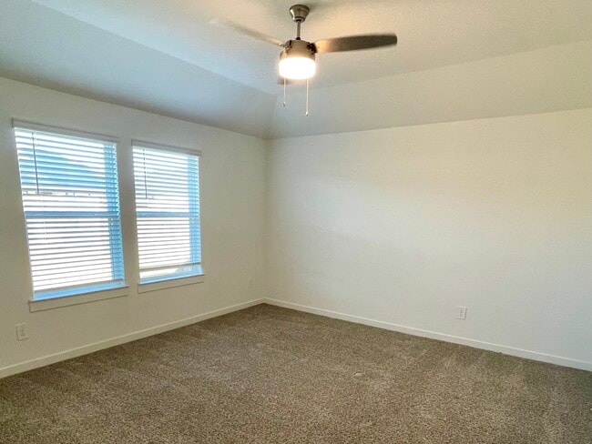 Building Photo - 31710 Carlisle Cv Ct