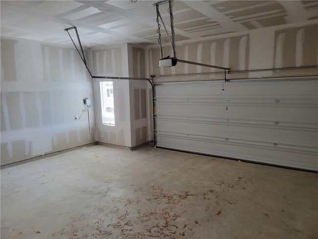 Building Photo - 244 Crystal Brook Dr