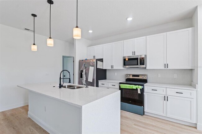 Building Photo - 3479 SW 137th Loop