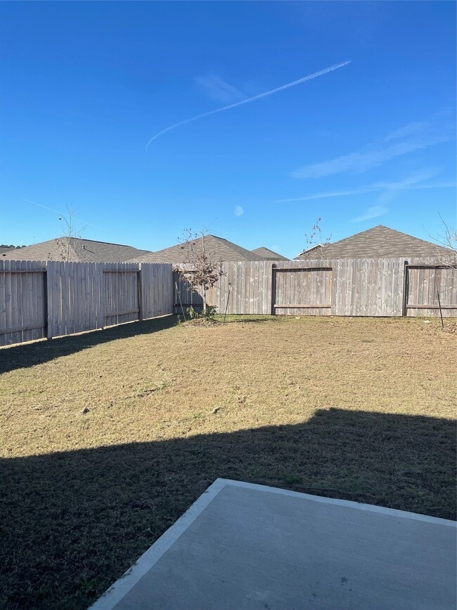 Building Photo - 14878 Calderon Dr