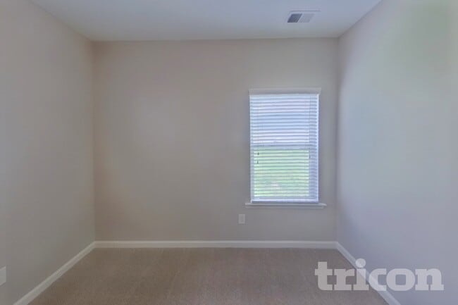 Building Photo - 5702 Pahaska Ct
