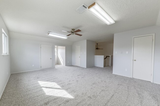 Building Photo - 16606 Burlcreek St