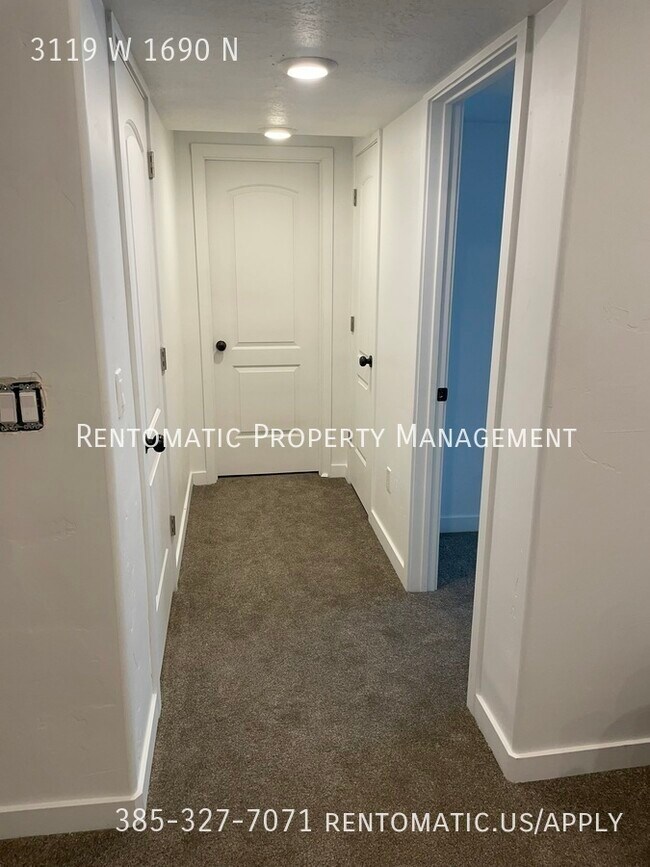 Building Photo - 3119 W 1690 N