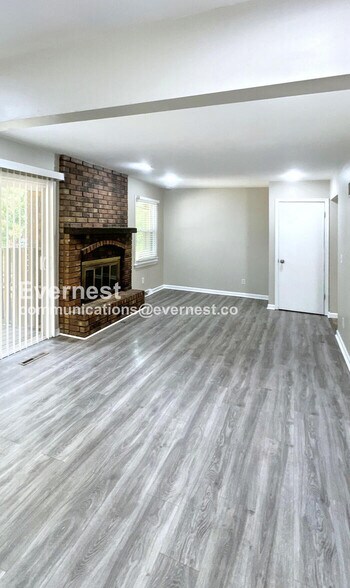 Building Photo - 7408 NW 78th St