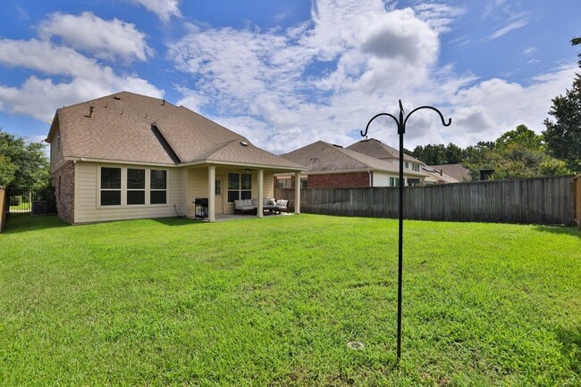 Building Photo - 19 Canterborough Pl