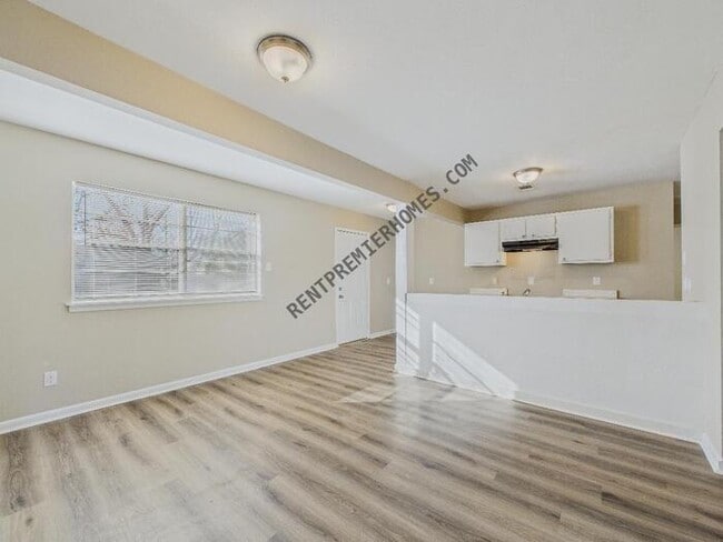 Building Photo - 1 Coral Ln