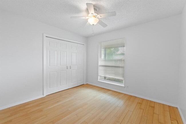 Building Photo - 3509 Monument Dr