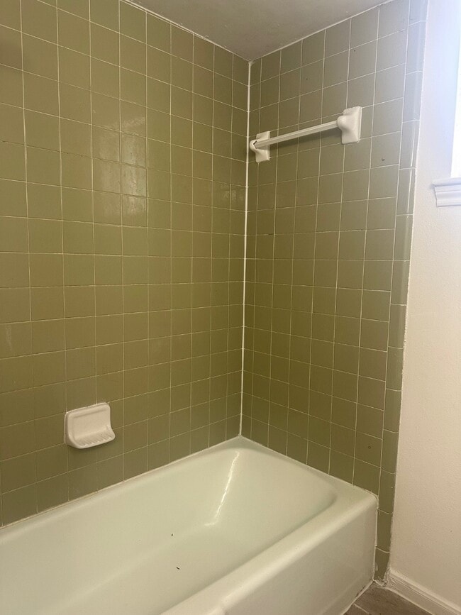 Building Photo - 3146 Bonney Briar Dr