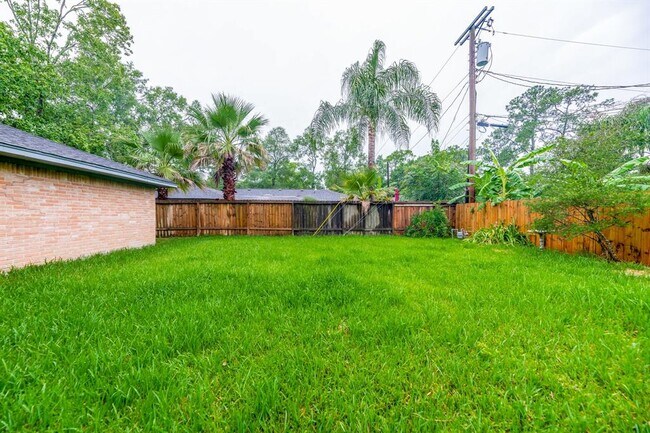 Building Photo - 2710 Yorktown Dr