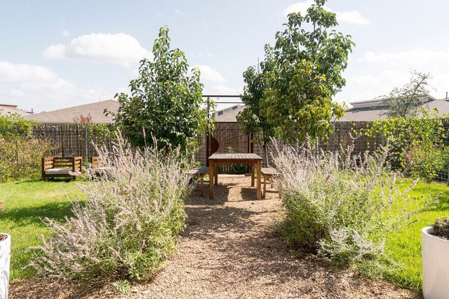 Primary Photo - 7716 Jacobean WY