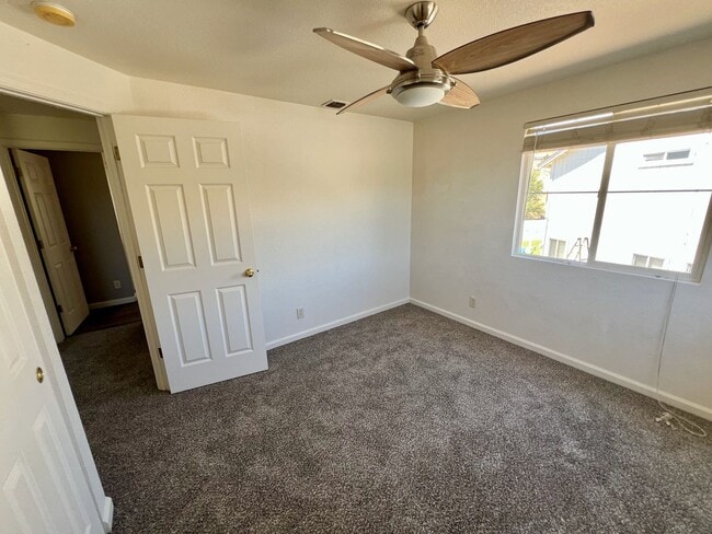 Building Photo - 4 Bedroom in North West Reno