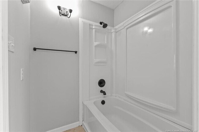 Building Photo - 412 Morley Dr