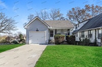 Building Photo - 3225 Spruce Ave