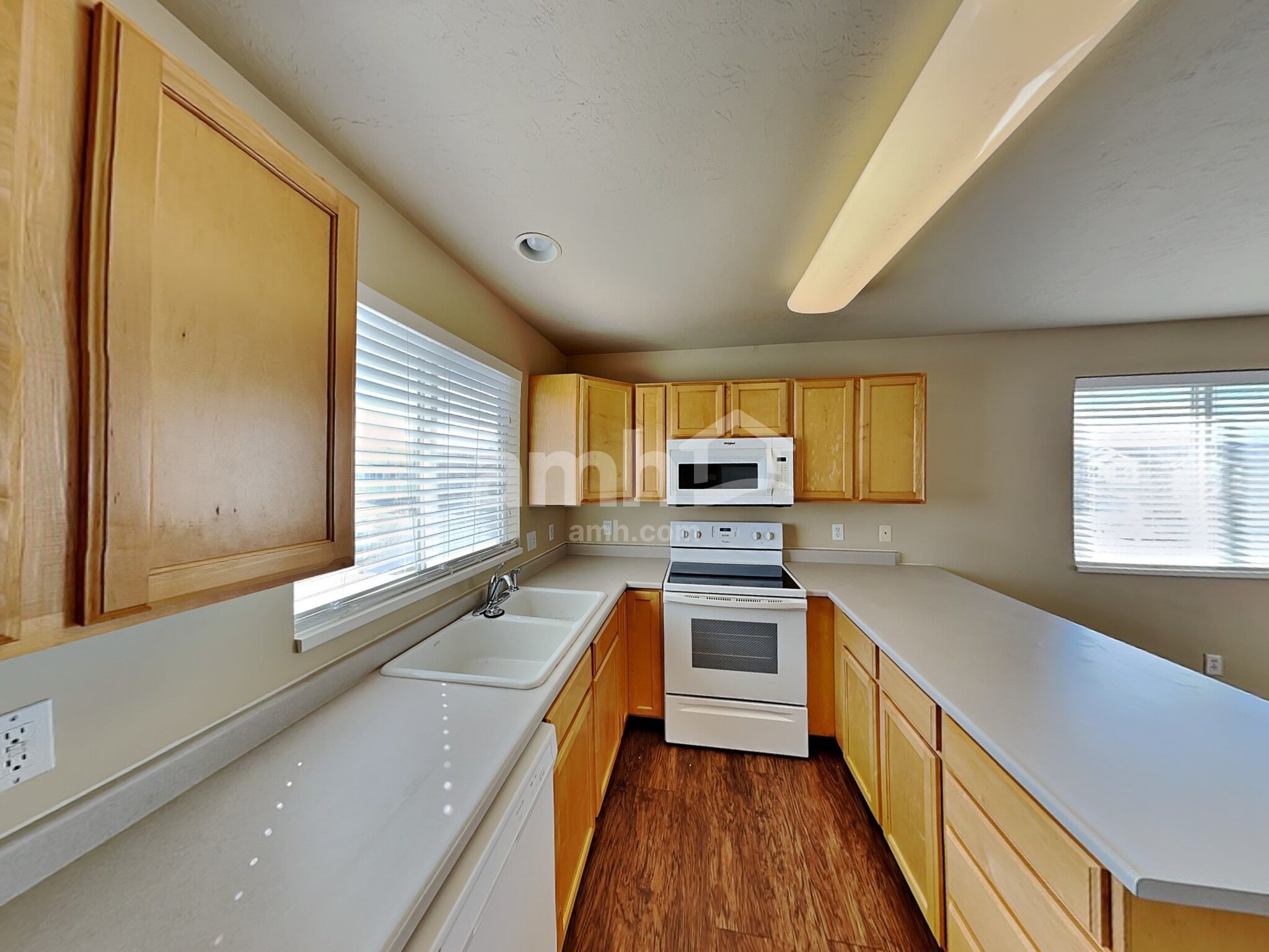 Building Photo - 947 Foxboro Dr