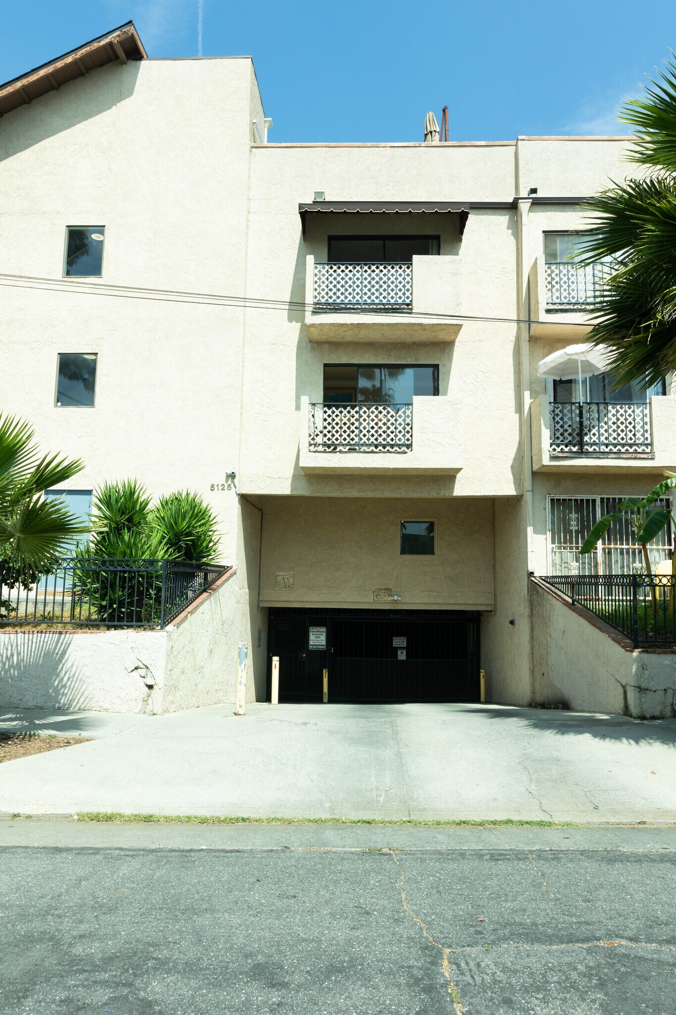 Building Photo - 5125 Harold Way