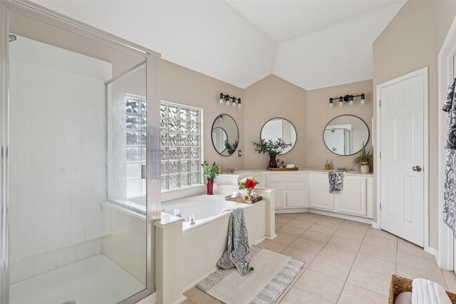 Building Photo - 8002 Cross Trail Dr