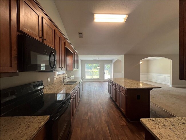 Building Photo - 707 River Mist Cir