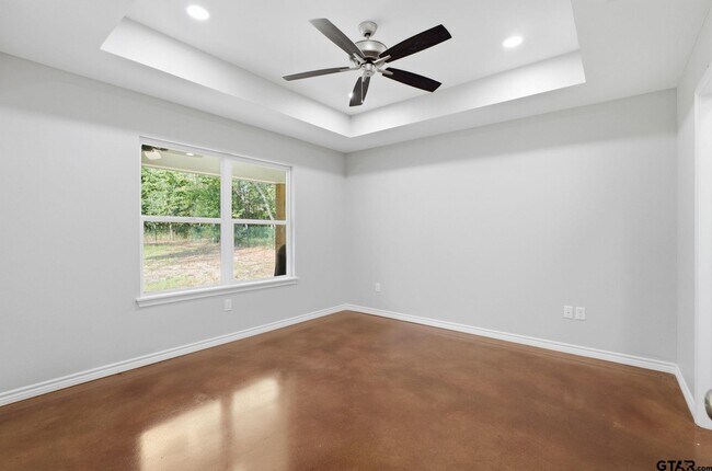 Building Photo - 336 Timberline Dr