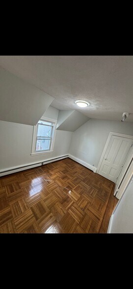 Building Photo - 150 Langdon St