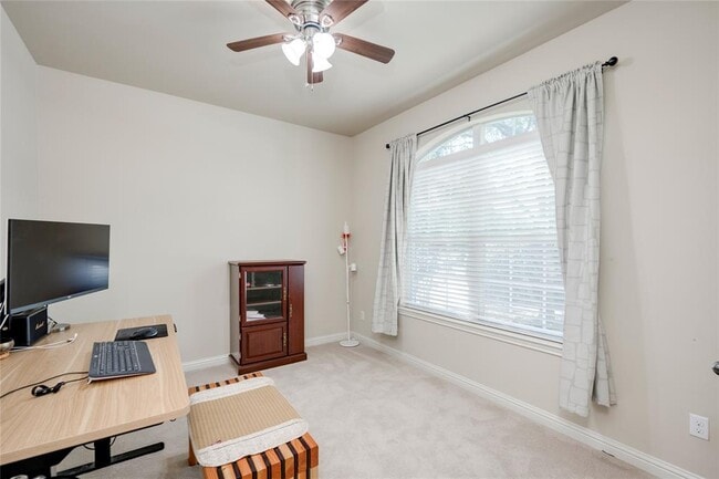 Building Photo - 4211 Oldenburg Ln