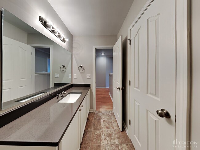 Building Photo - 4522 Esmeralda Drive