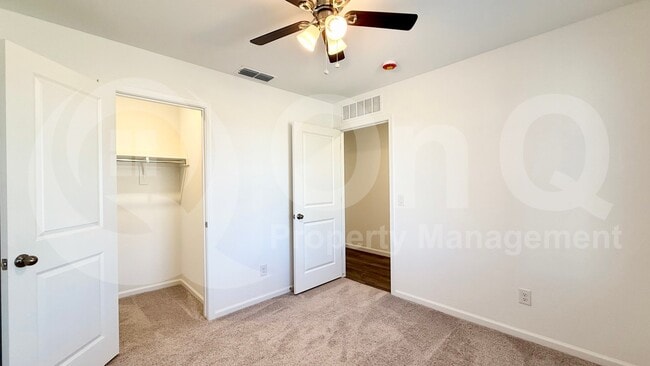 Building Photo - 14515 S Vera Cruz Rd