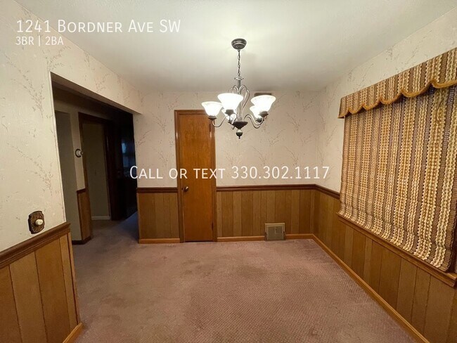 Building Photo - 1241 Bordner Ave SW