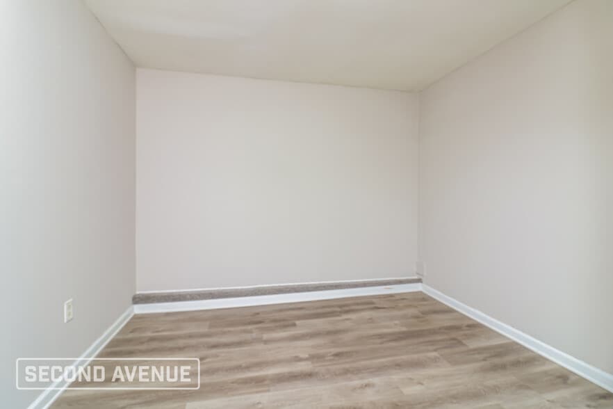 Building Photo - 2196 Scarbrough Dr