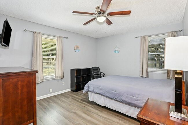 Building Photo - Sebulon Waycross