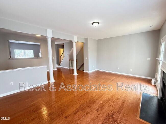 Building Photo - 3113 Settle In Ln
