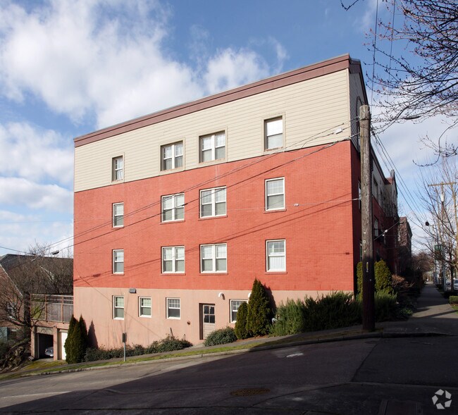 Building Photo - Woodland Park Apartments