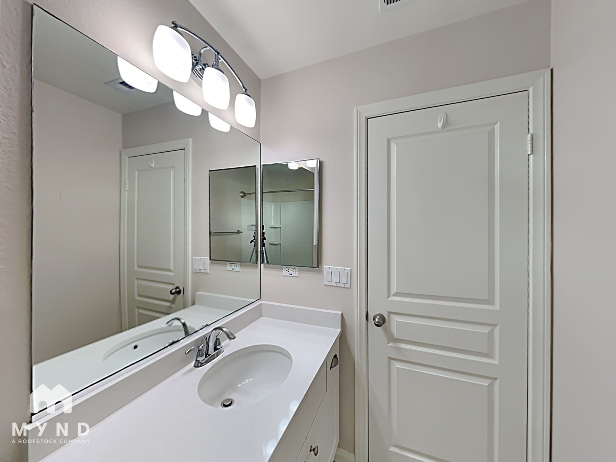 Building Photo - 815 Harbor Cliff Way