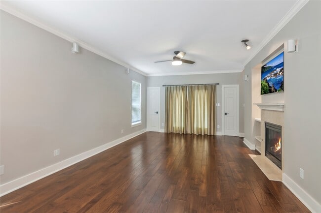 Building Photo - 1207 Nagle St