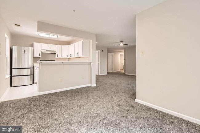 Building Photo - 8813 Stoneridge Cir