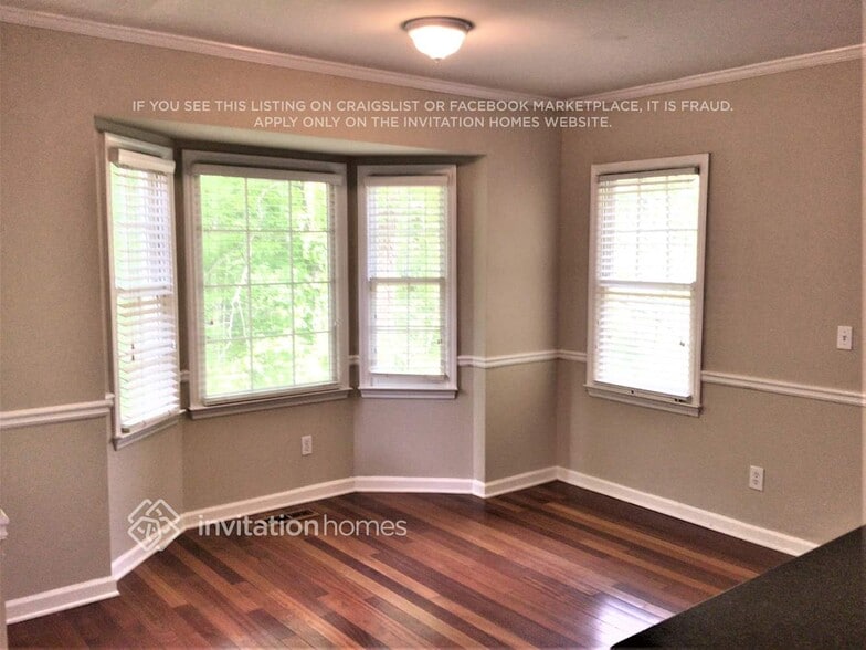 Building Photo - 1445 Gabriel Dr