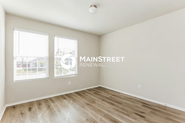 Building Photo - 3 Bedroom Pet-Friendly Home in SAN ANTONIO...