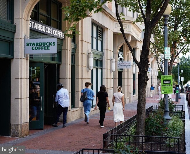 Building Photo - 1124 25th St NW