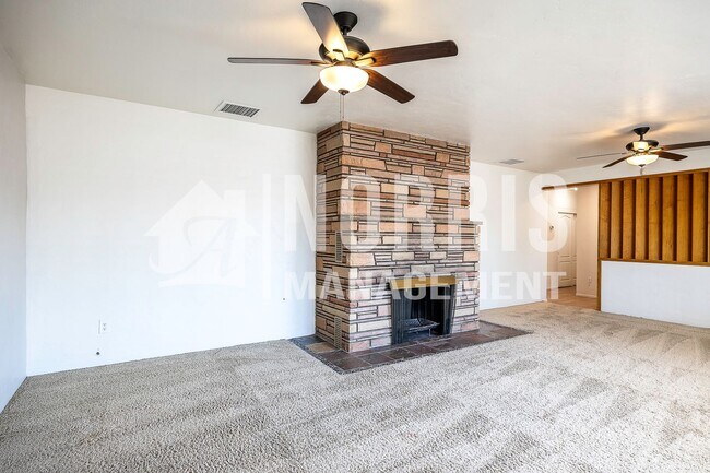 Building Photo - Amazing Home with a Pool and NO HOA