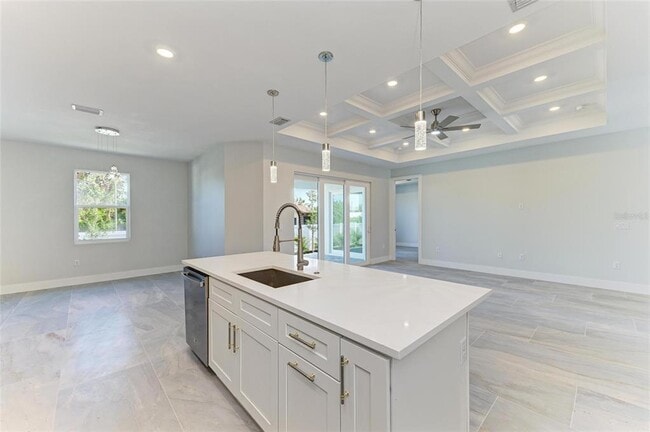 Building Photo - 380 Holly Rd