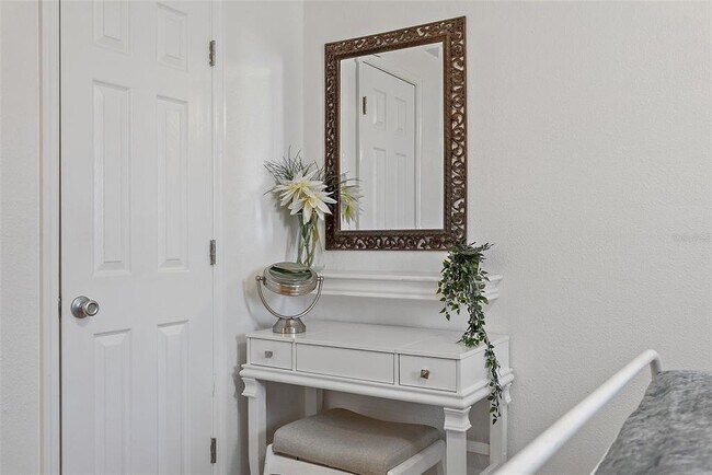 Building Photo - 2810 2nd Ave S