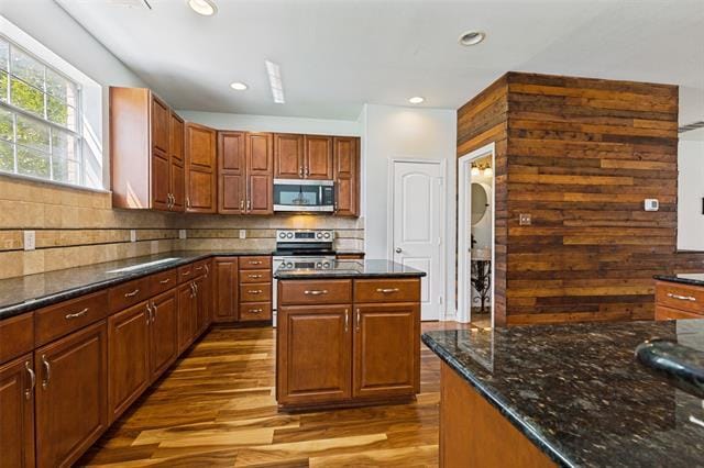 Building Photo - 4002 Brownstone Ct