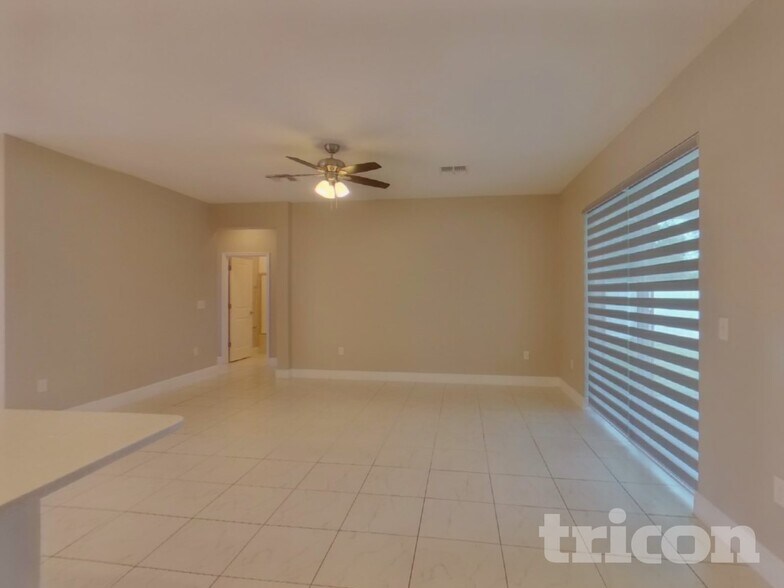 Building Photo - 2990 Galaxy St