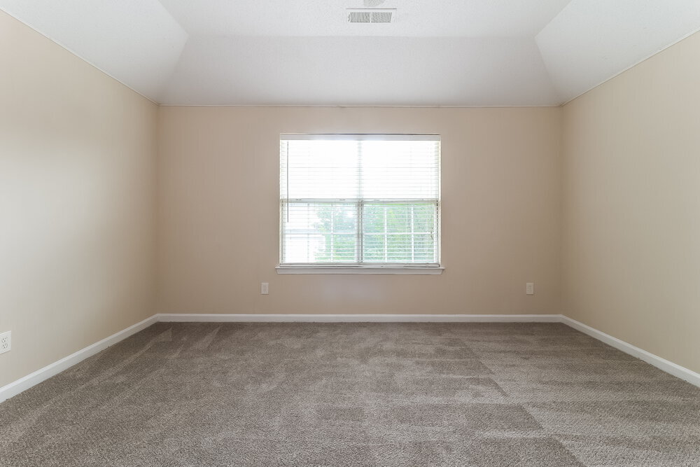 Building Photo - 409 Robin Hill Ln