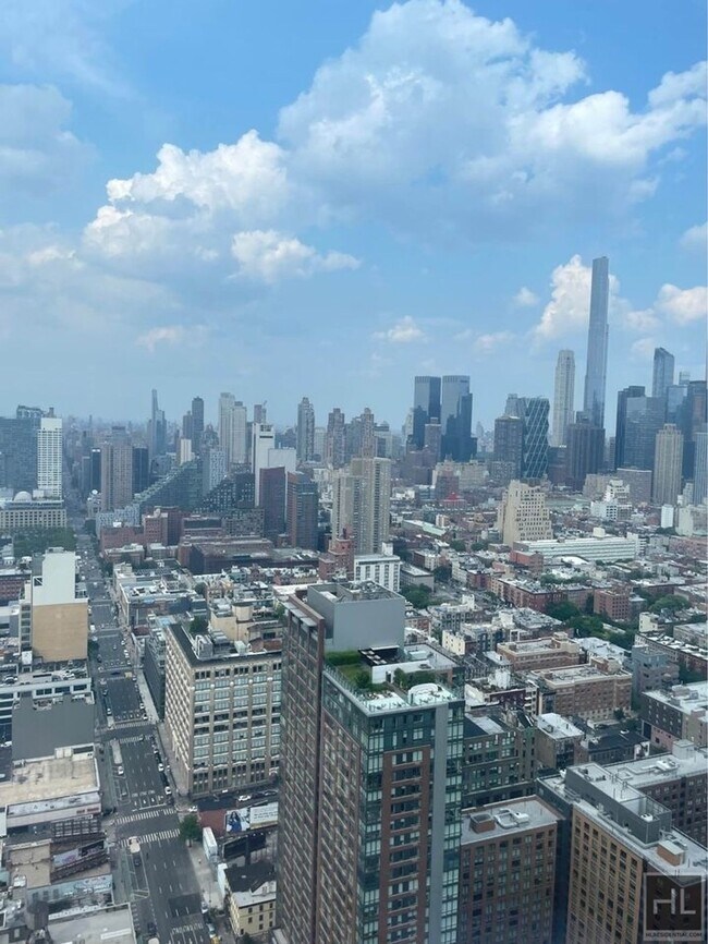 Building Photo - Dreamy Midtown West 1BR! WD in unit! 54th ...