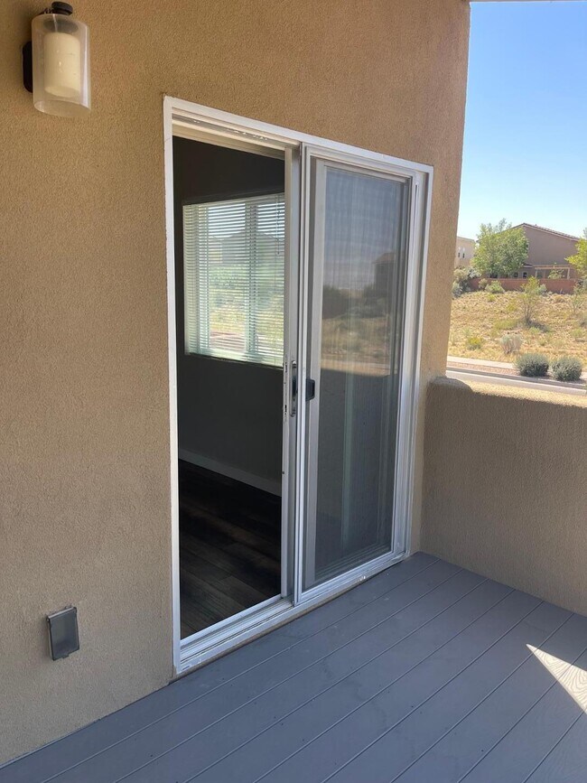 Building Photo - 1668 Bull Lea Dr SE