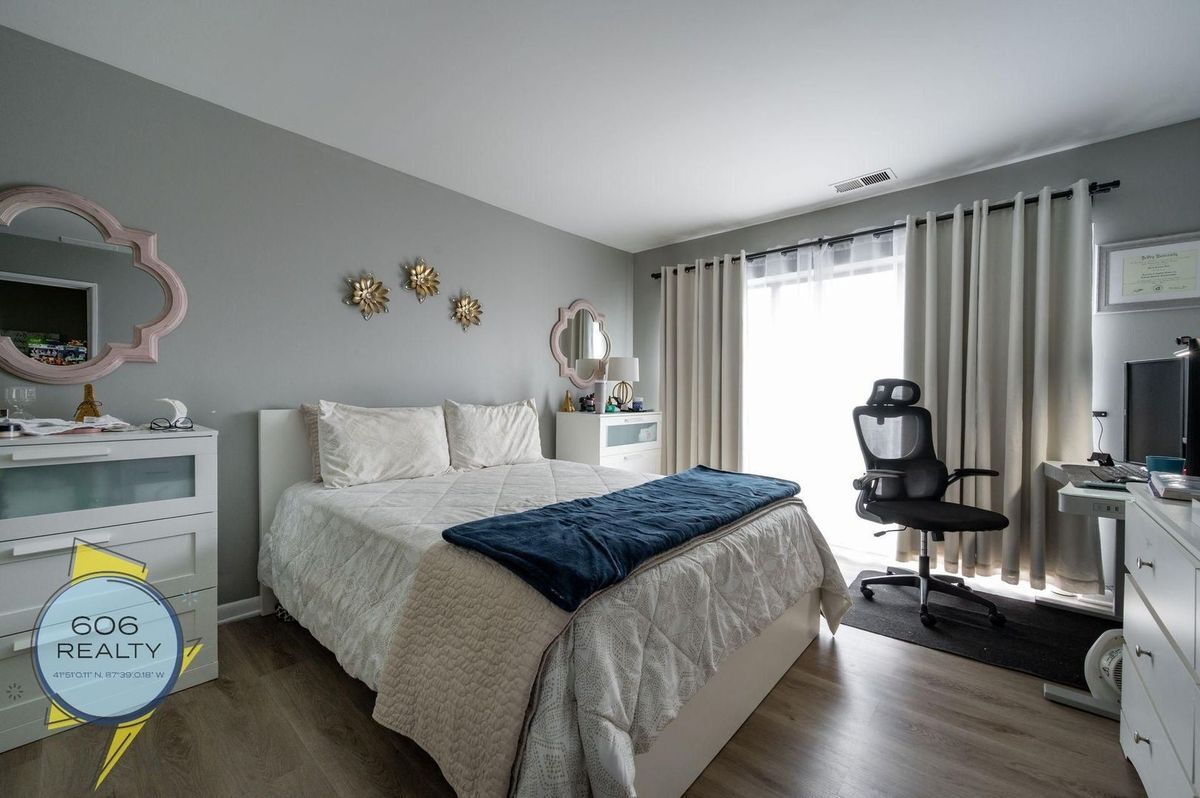 Building Photo - 2310 N Harlem Ave