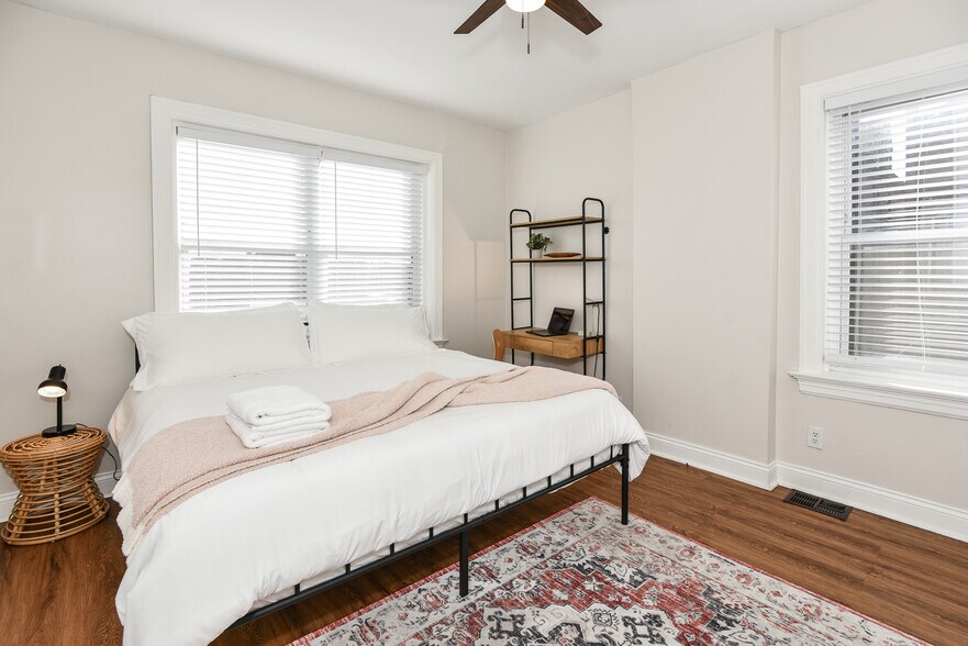 Building Photo - 2015 McNair Ave