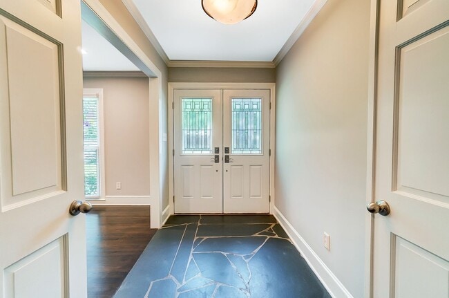 Building Photo - Fully Remodeled Ranch Style Home In South Park! (Landscaping Included)