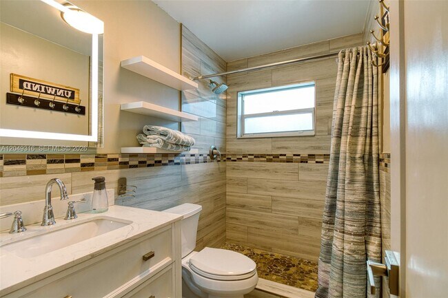 Building Photo - Grant Street, Hollywood, FL 33021 - 3 BR 2 BA house