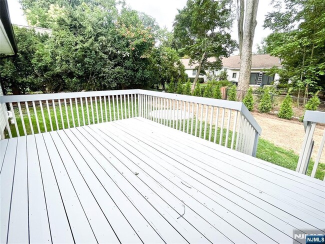 Building Photo - 319 Mastin Pl